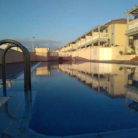 منزل للإقامة Seafront Sunrise *